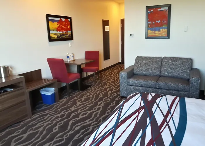 Encore Suites By Service Plus Inns